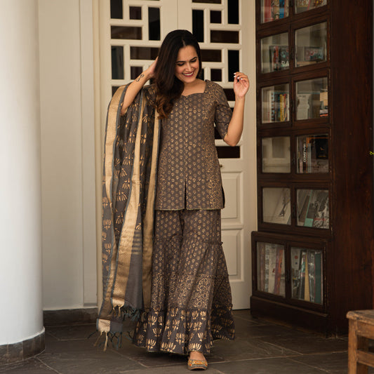 Mahira Gold Suit Set